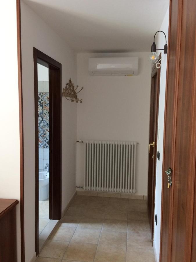 Gianpaolo Ospitale Bed and Breakfast Scorrano  Buitenkant foto